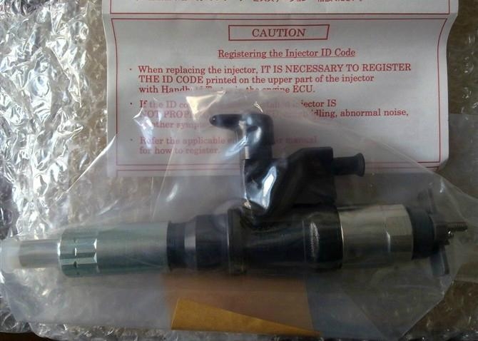 Isuzu 4hk1 injectors denso injectors, part number 095000-5471