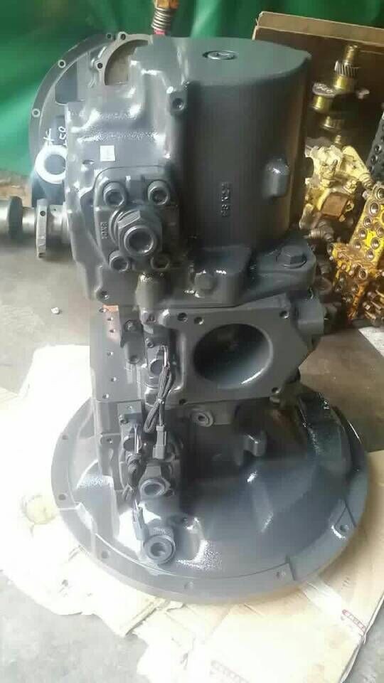Komatsu PC450-7 hydraulic pump